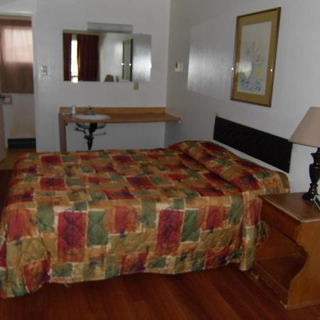 Virden Motel Екстериор снимка